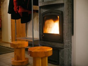 20151216-084808-holly may Mökki Petäjälammella Ruka-Kuusamossa